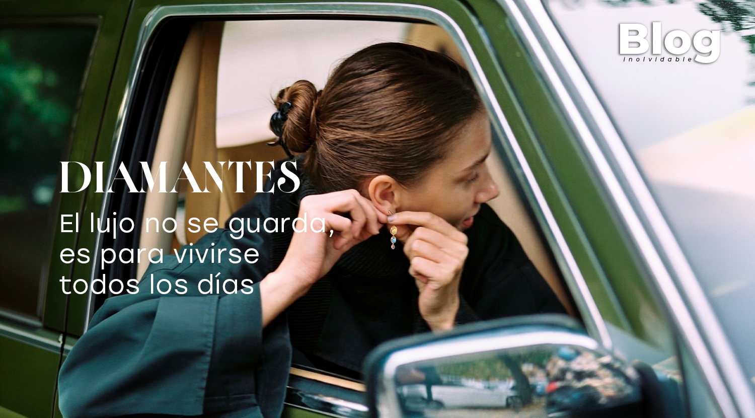 Mujer usando aretes de diamantes de lujo dentro de un automóvil, imagen de portada para artículo sobre joyería de diamantes de Joyerías Bizzarro.